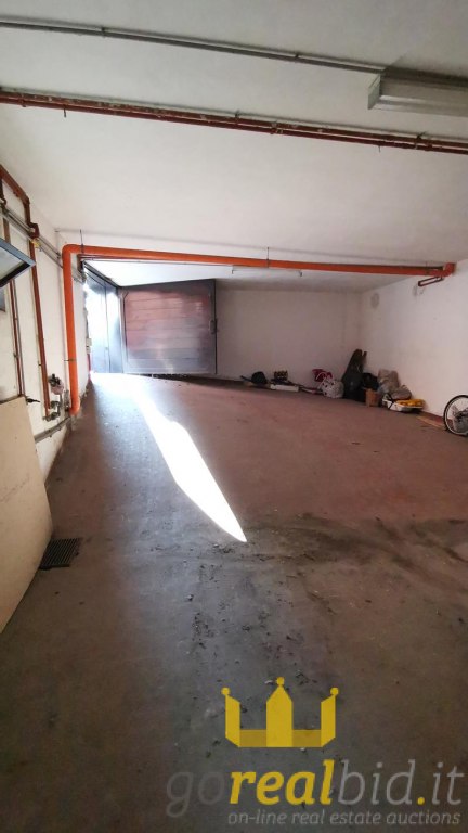 Garaža v Venticanu (AV)