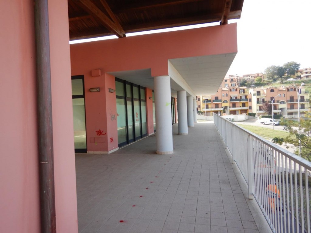 Spațiu comercial în Osimo (AN) - LOT Y2 - SUB 5