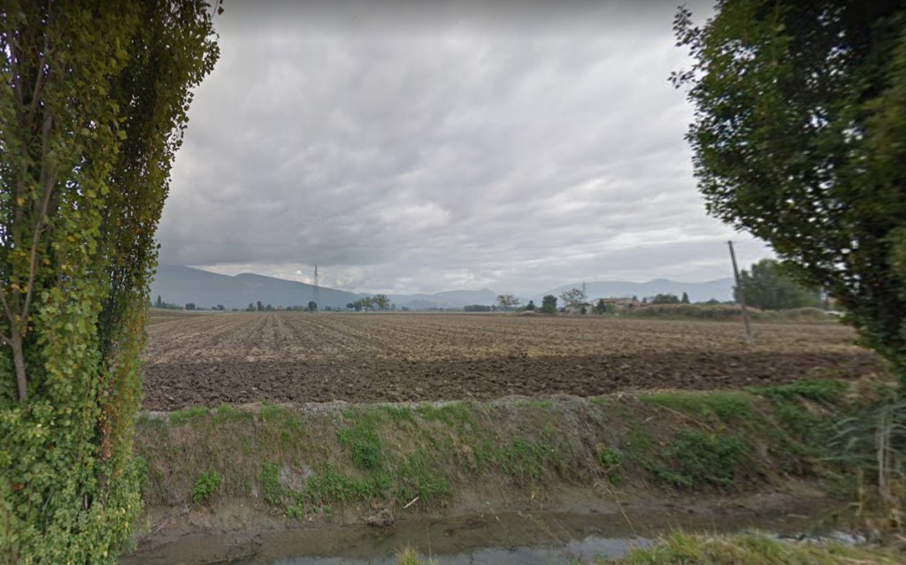 Landwirtschaftliches Grundstück in Spello (PG) - LOTTO 1