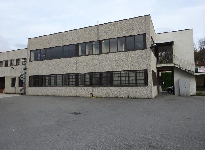 Fabrică industrială în Calco (LC)
