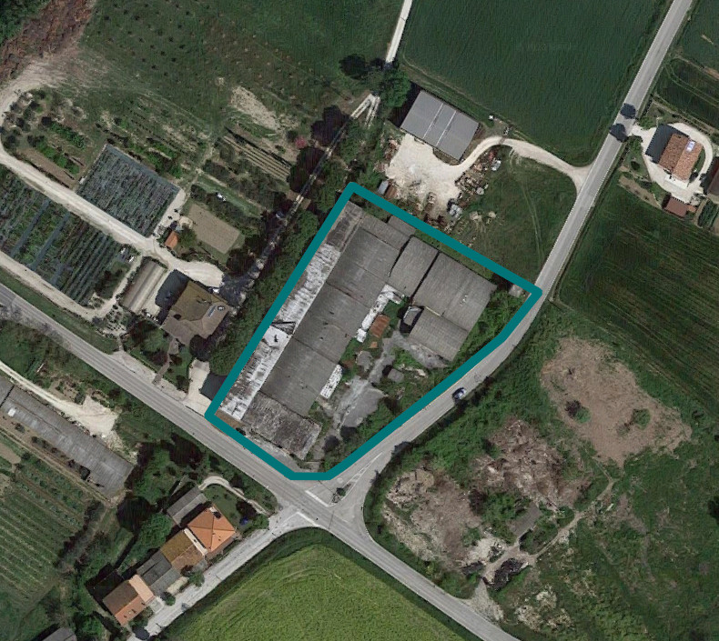 Complexe commercial à Castelleone di Suasa (AN) - LOT 1