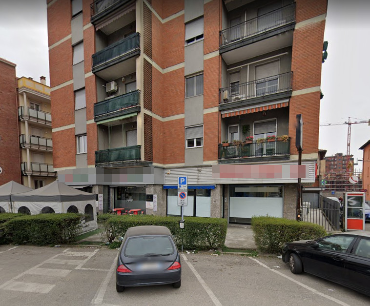 Imóvel comercial em Trezzano sul Naviglio (MI) - LOTE 2