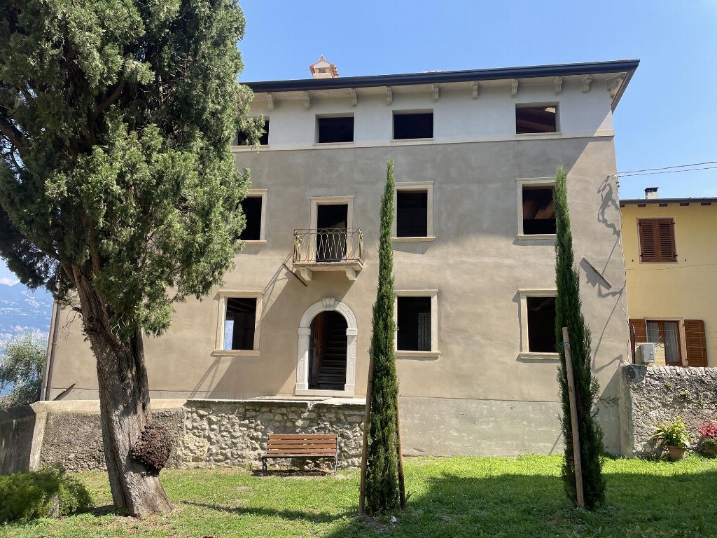 Historical building under renovation in Malcesine (VR)