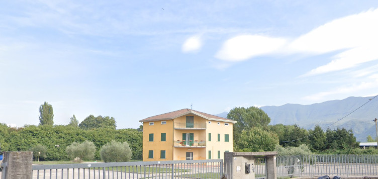 Edifício residencial em Rotondi (AV) - PROPRIEDADE SUPERFICIAL