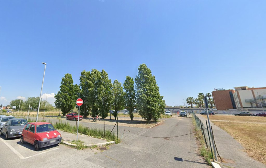 Uncovered parking space in Fiumicino (ROMA) - LOT 1 - SURFACE PROPERTY