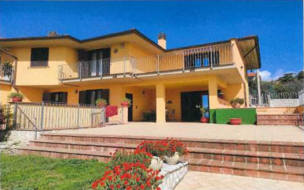 Stanovanjska nepremičnina v Passignano sul Trasimeno (PG) - lot 1