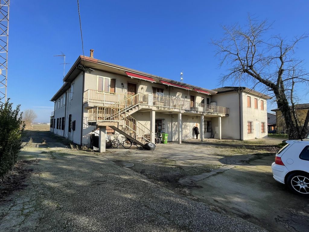 Laboratori artigianal a Corbola (RO)