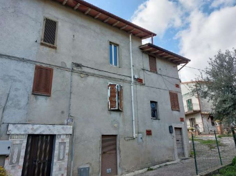 Bostadsfastighet i Perugia (PG) - parti 1