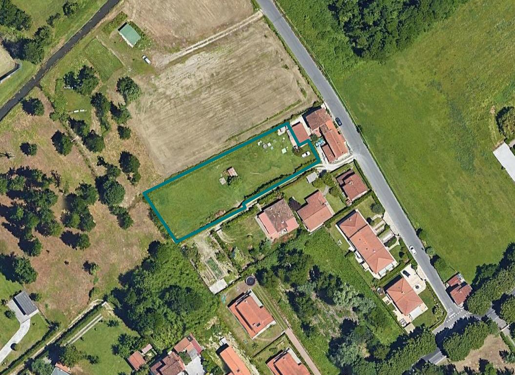 Terreno edificabile a Pietrasanta (LU)